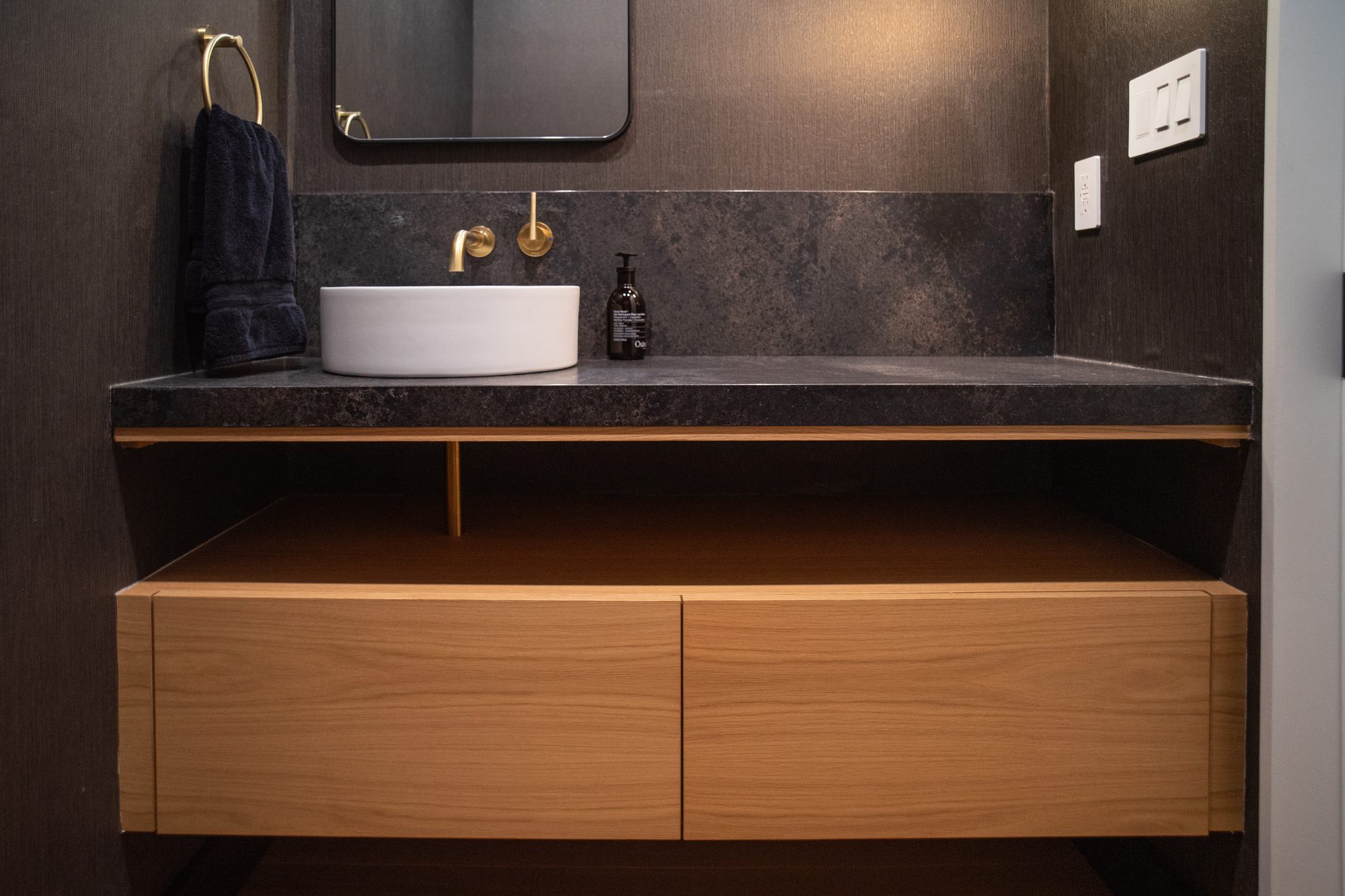 Custom bathroom vanity by Heritage Cabinetry
